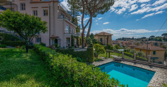 villa con piscina