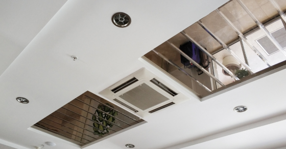 Soffitto a specchi