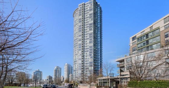 QuayWest I a Vancouver, Canada