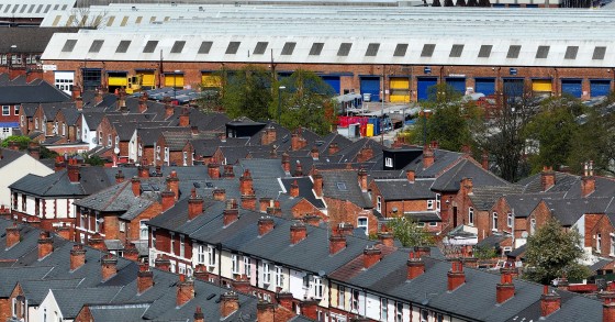 La fiducia nel settore immobiliare britannico rimbalza dopo il taglio dei tassi della Banca d'Inghilterra