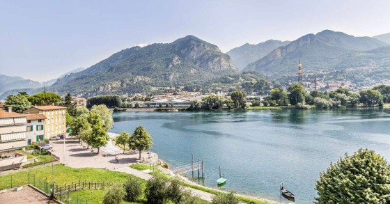 Italy lake properties 