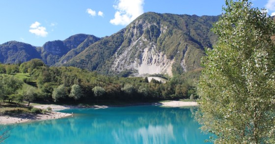 lago turchese