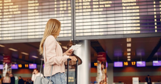 aeroporti con piu ritardi europa