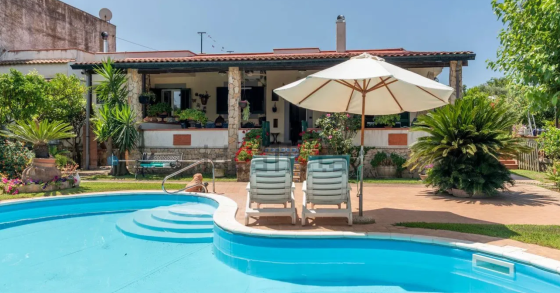 villa con piscina