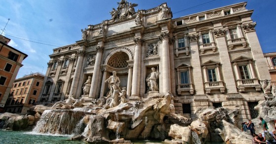 cosa vedere a piedi vicino la fontana di trevi