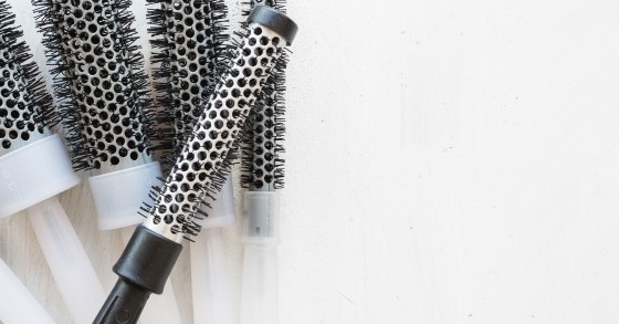dove si butta la spazzola per capelli 