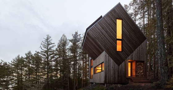 Il Nest si trova nel punto più alto di Keats Island, affacciato sulla Columbia Britannica (Canada)