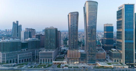 Las torres Ziraat Bank se ubican en el corazón del nuevo Centro Financiero Internacional de Estambul.