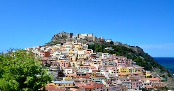où acheter en bord de mer ville historique en Italie