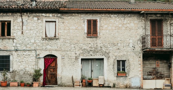 houses for less than 50k in italy