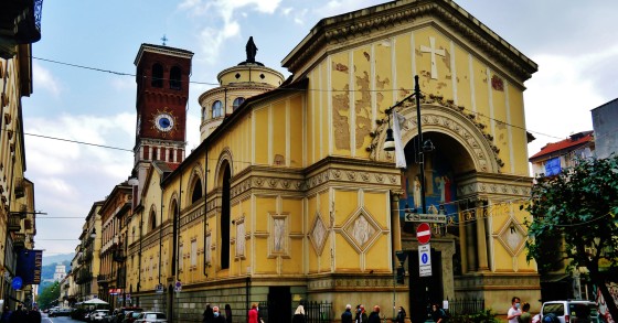 piazza piu piccola d'italia torino