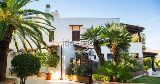 villa con piscina