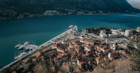 Montenegro, tra fiordi adriatici e mega-yacht: perché andare ora