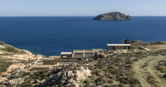 Il resort Perma Serifos si trova sull'isola di Serifos, in Grecia