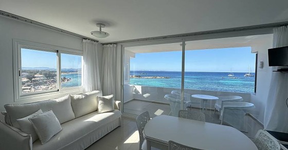 Piso turístico anunciado en Ibiza