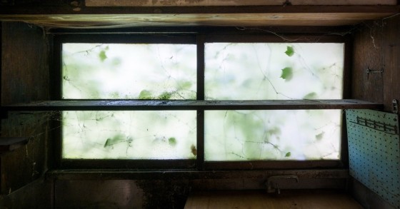 Finestra a bocca di lupo vista dall'interno