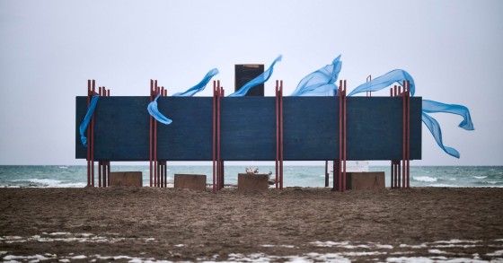 Il festival Canadian Winter Stations si è svolto a Woodbine Beach, a Toronto