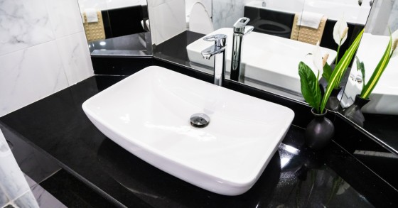 Lavabo lucido bianco