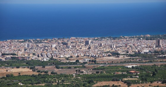 Avola: la città a esagono dove il mare sembra vetro