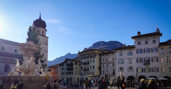 Trentino 2026: il calendario dei 5 mercatini da non perdere