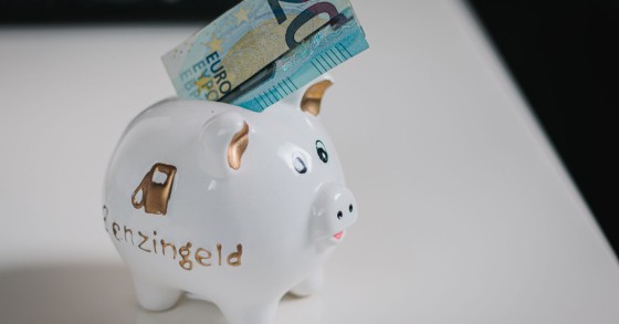 Mese senza spese: funziona davvero con l’inflazione al 4,2%?