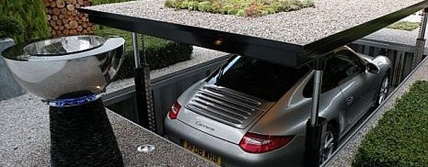 Continua la discesa di box e posti auto