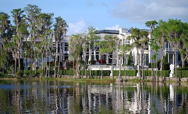 La casa più grande degli usa si vende...ma non è finita (galleria)