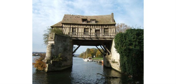 Condono edilizio, anche nelle aree protette, a sorpresa nella manovra?