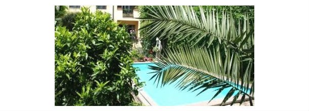 Come nascondere la piscina con un clic