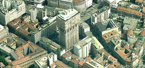 Edifici emblematici, si vende la torre velasca a Milano (galleria)