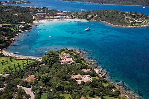 Berlusconi, il mistero della villa 2: in vendita la certosa? (galleria)