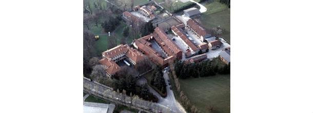 Casa, trucchi per l'acquisto. Come berlusconi comprò arcore