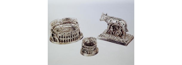 I souvenir più odiati dagli italiani. Dopo le vacanze finiscono sul web