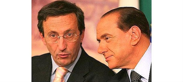 Berlusconi, fini e le case. Il giornale accusa: "siamo al razzismo immobiliare"