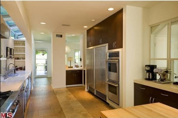 "Basta case nuove, recuperiamo quelle vecchie"