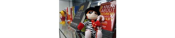 In cina l'università di mcdonald's. Più difficile di harvard