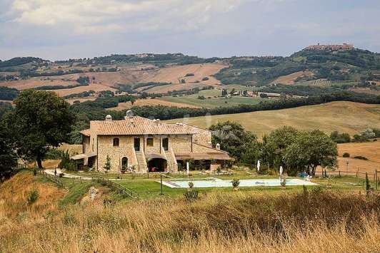 L'Italia nel mirino degli speculatori, ma per berlusconi "la spagna sta peggio"