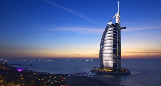 Hotel famosi, a 300 m di altezza galleggiando con sette stelle (dubai)