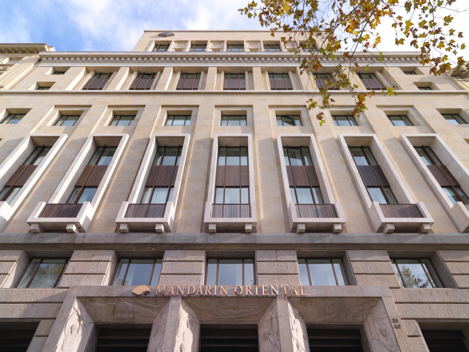 barcelona_02_facade_sm