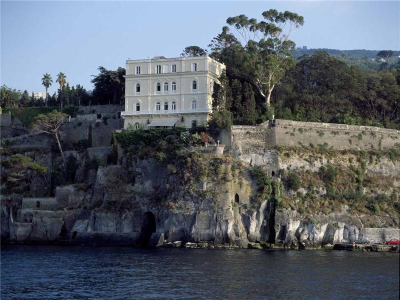 casa-neoclasica-italia