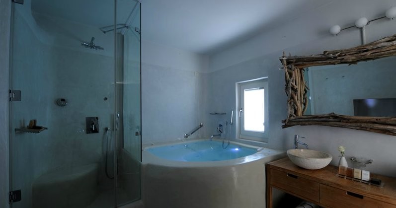 hotel-mystique-santorini10