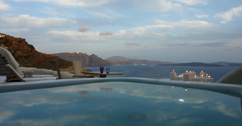 hotel-mystique-santorini11