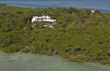 7 isole private in vendita con una casa esclusiva (galleria)