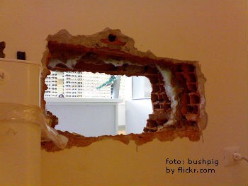 La manovra non trova pace. Adesso scilipoti vuole il condono