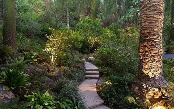 sharonstone_beverlyhills6_0