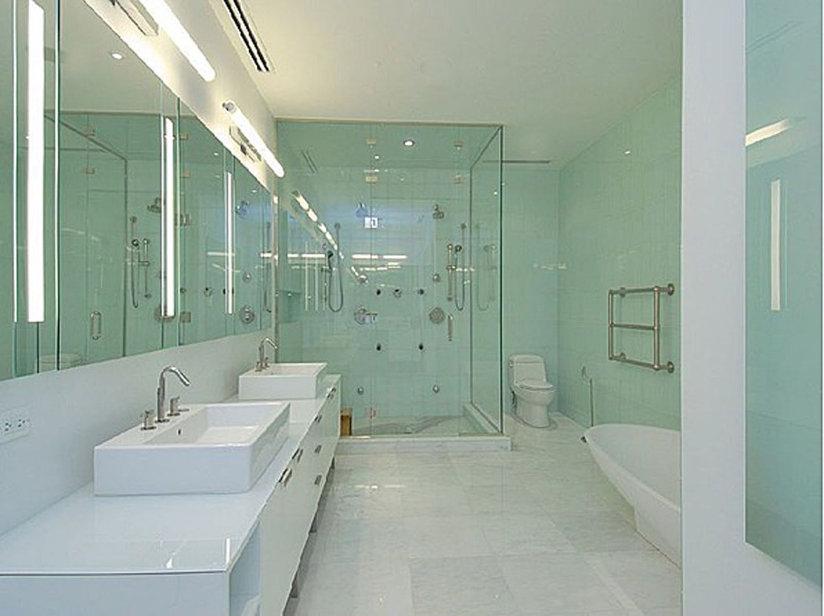 A volte ritornano: berlusconi riesuma il piano casa