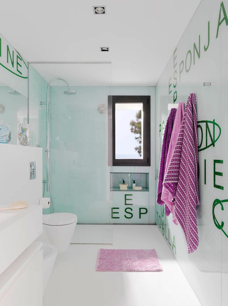 Pure-White-House-28