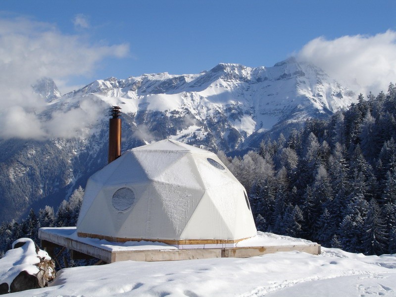 resort ecologico whitepod Hotel speciali, esci dall'igloo e sei sulla pista da sci