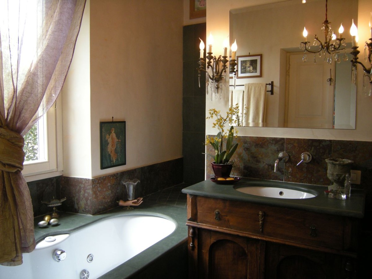 our_bathrm