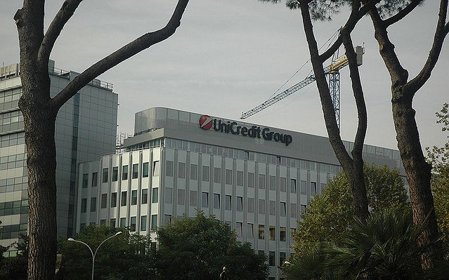 Che cosa succede a unicredit?